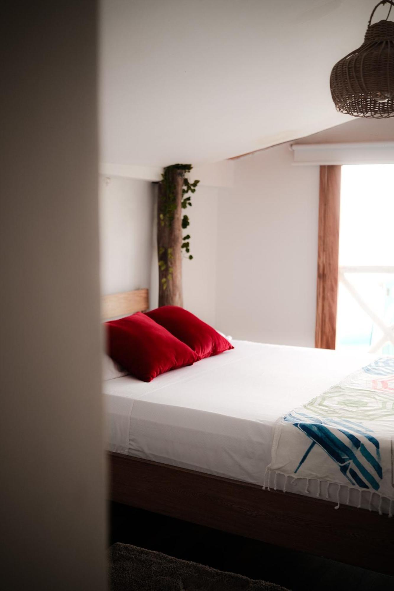 Cristal Blue Baru Hotel Pendales Екстериор снимка