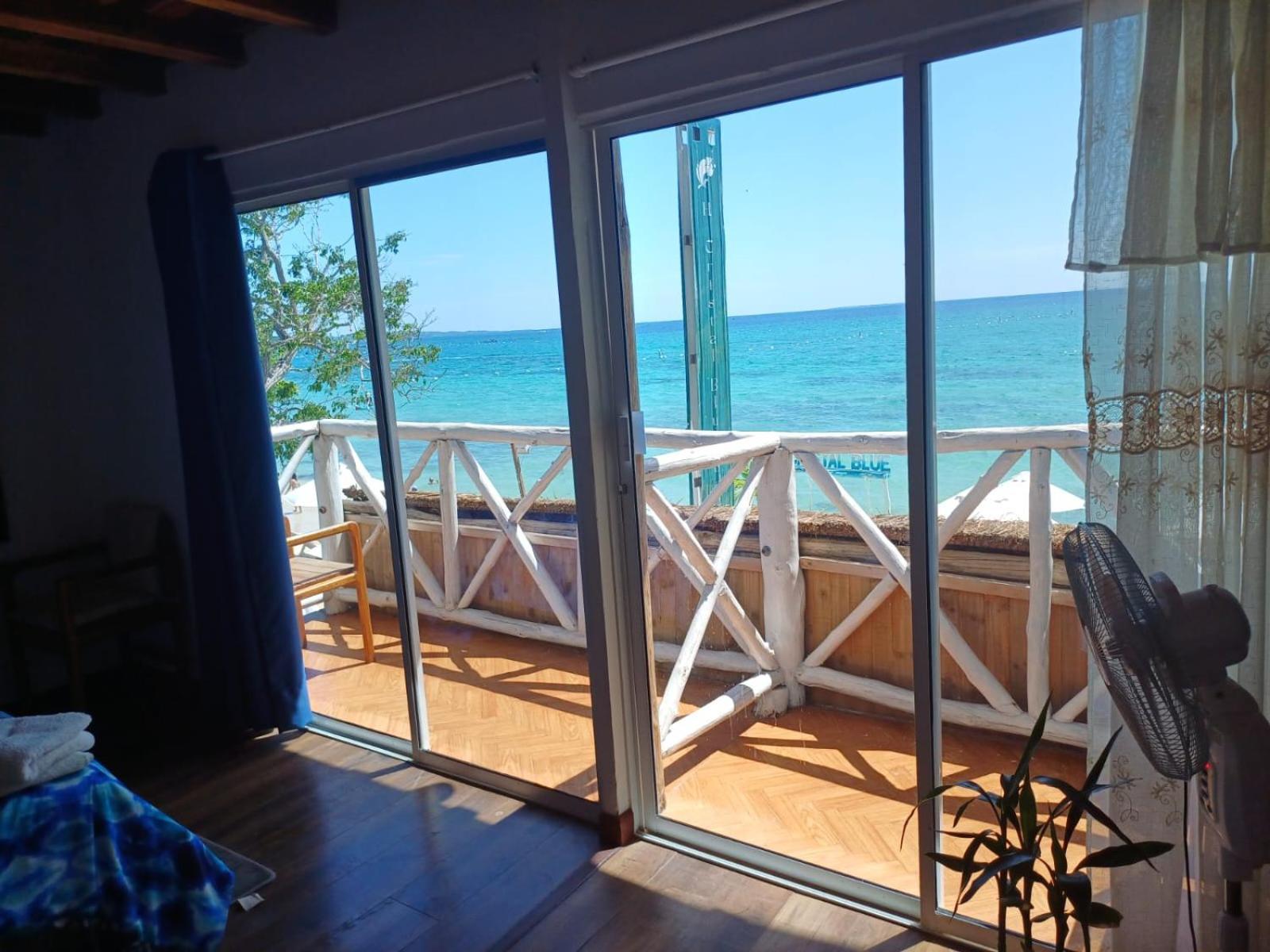 Cristal Blue Baru Hotel Pendales Екстериор снимка