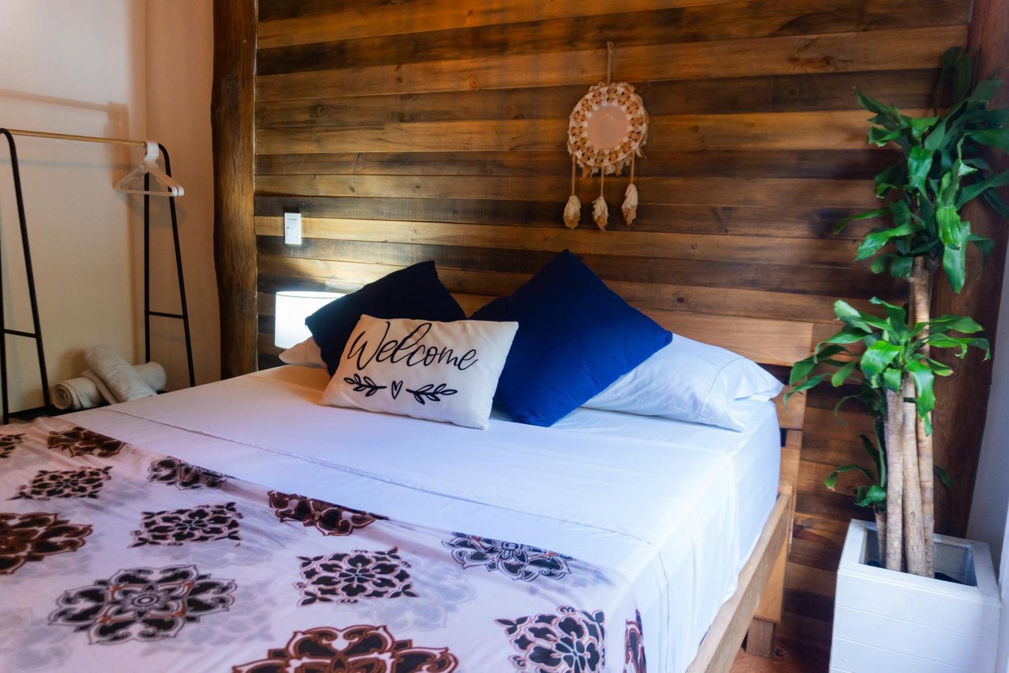Cristal Blue Baru Hotel Pendales Екстериор снимка