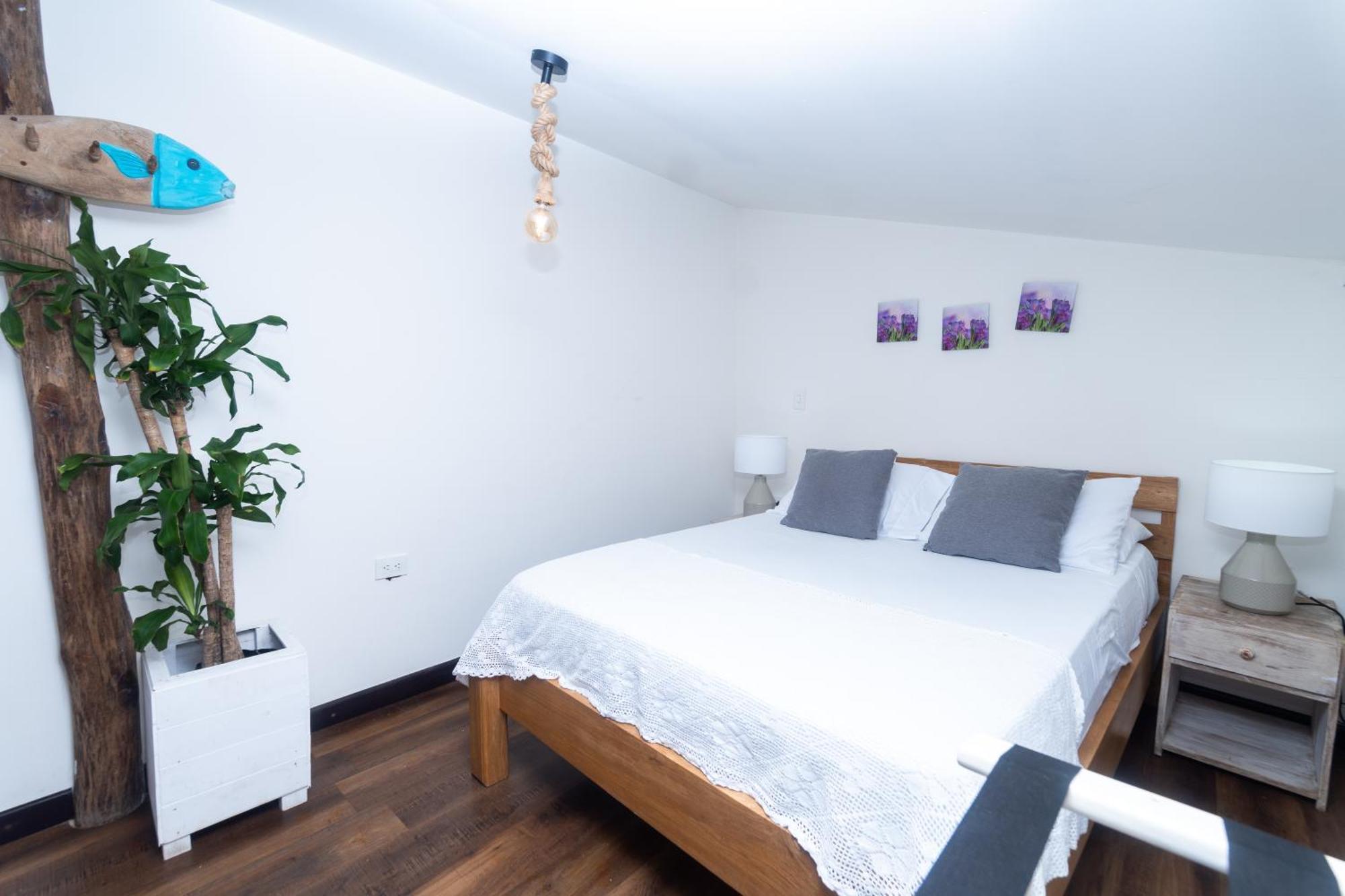 Cristal Blue Baru Hotel Pendales Екстериор снимка