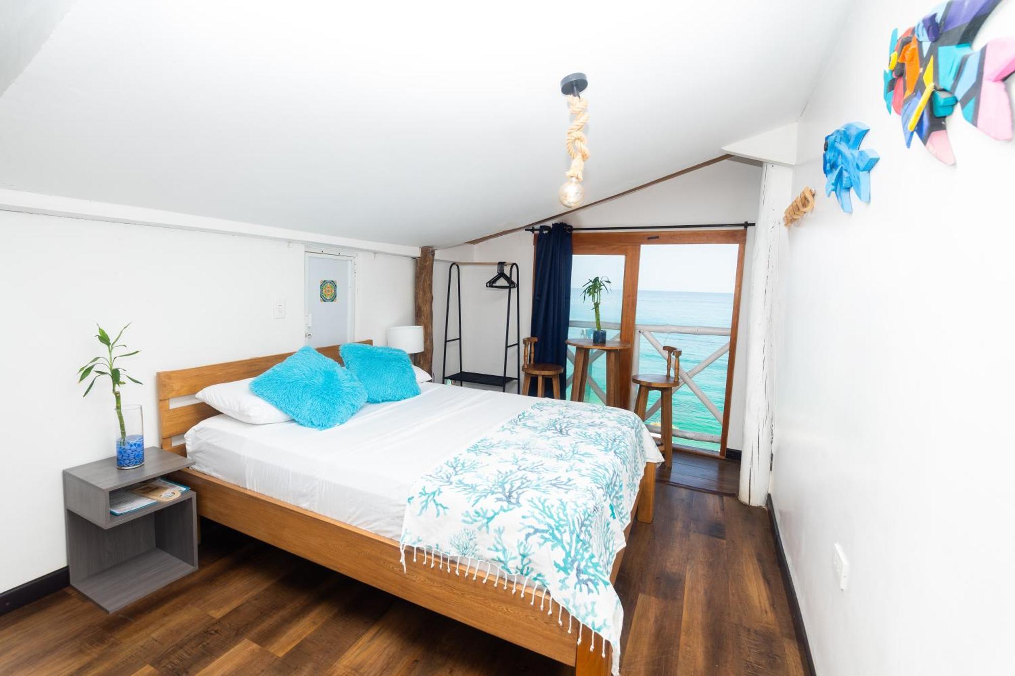Cristal Blue Baru Hotel Pendales Екстериор снимка
