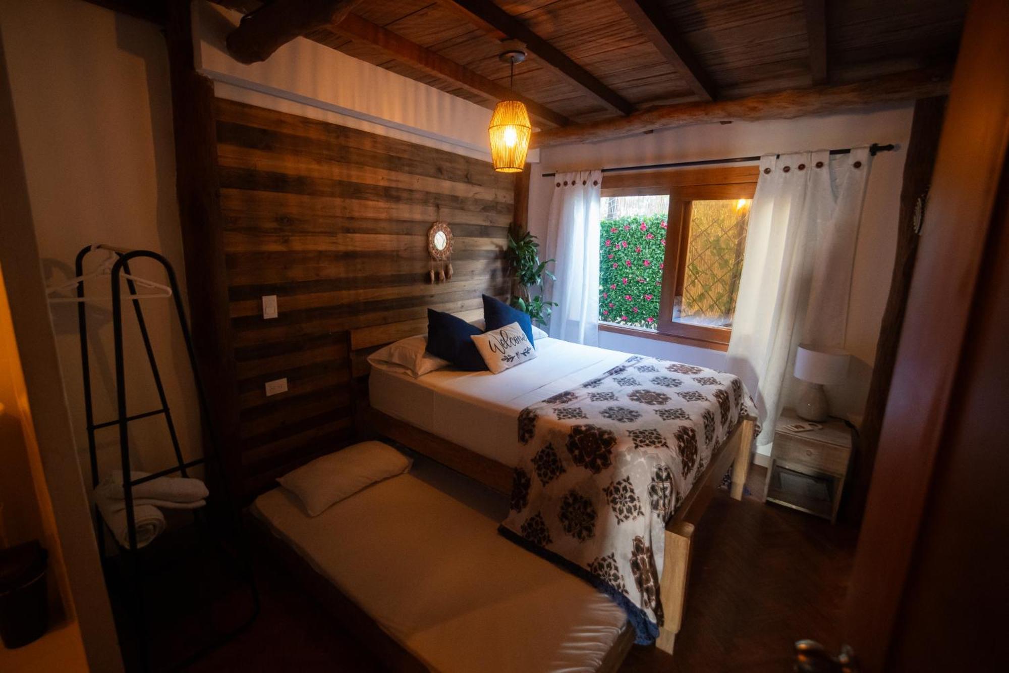 Cristal Blue Baru Hotel Pendales Екстериор снимка
